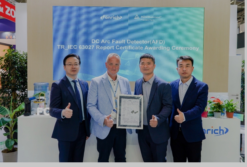 DC-Lichtbogenschutz: Das AFCI-Weißbuch von Fonrich-TÜV Rheinland definiert PV-Sicherheitsstandards n